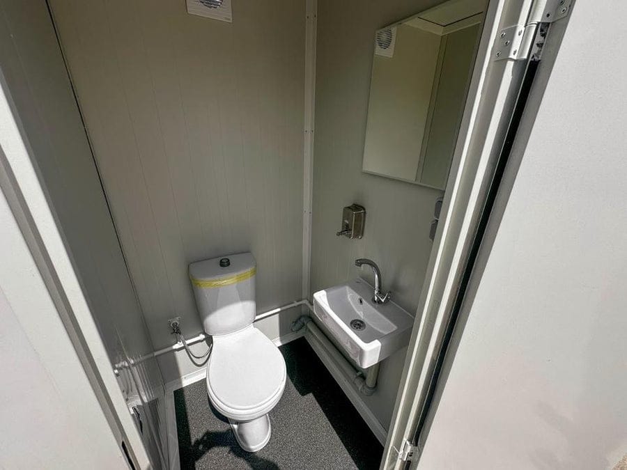Conteneur Sanitaire Double WC (220 x 120 cm)
